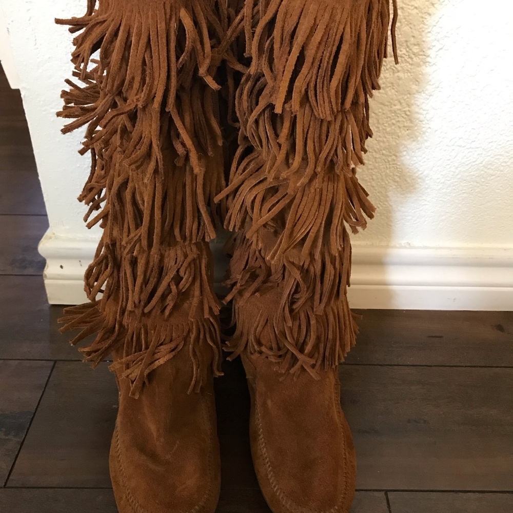 Minnetonka boots - size 8.5